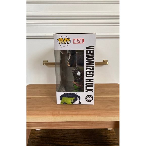 Funko Pop 366 Venomized Hulk - Picture 3 of 3